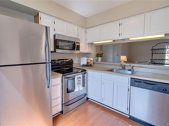 4th image of 2252 High Bush Cir