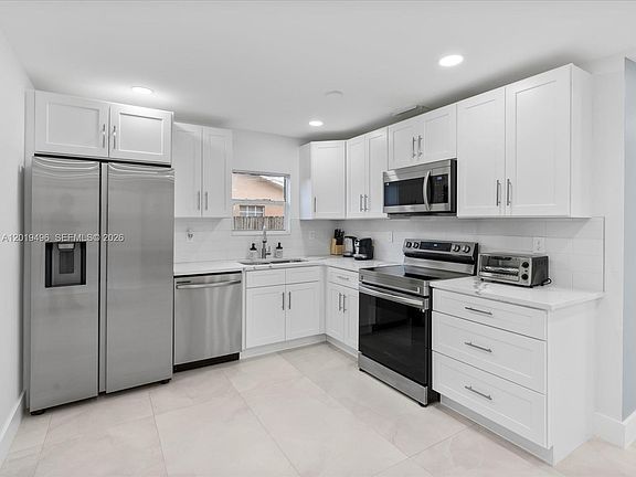 5th image of 5731 SW 54th Ter