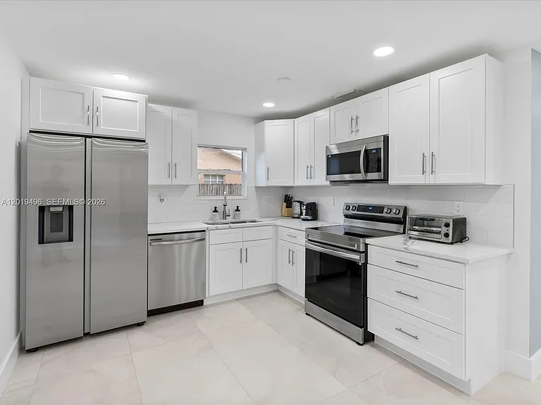 5731 SW 54th Ter — Photo 5