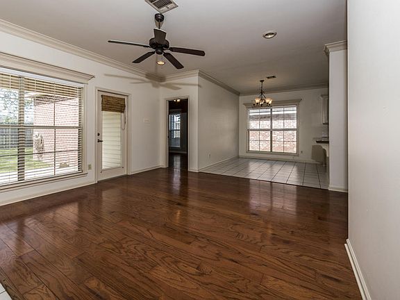 5th image of 202 Saint Blaise Ln