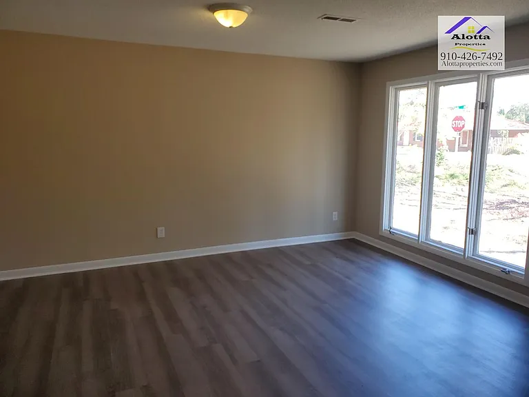 300 Rodie Ave — Photo 12