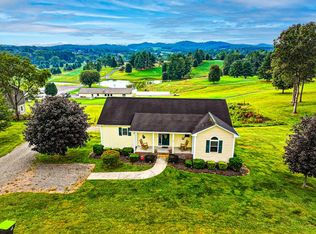 1937 Commonwealth Rd, Galax, VA 24333