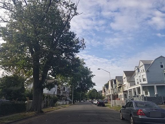 4th image of 90 N 19th St
