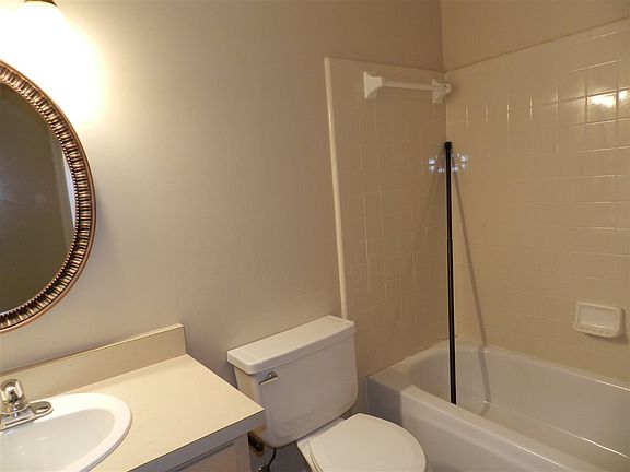 5th image of 2382 Ian Dr