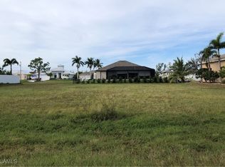 700 NW 37th Ave, Cape Coral, FL 33993