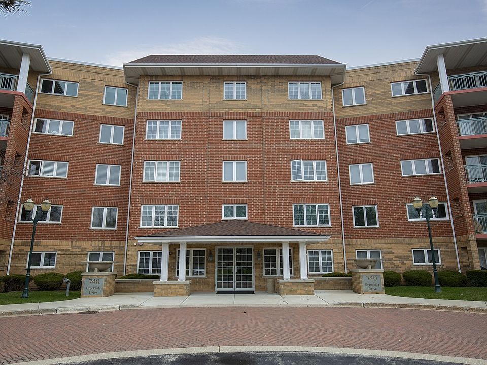 1st image of 740 Creekside Dr