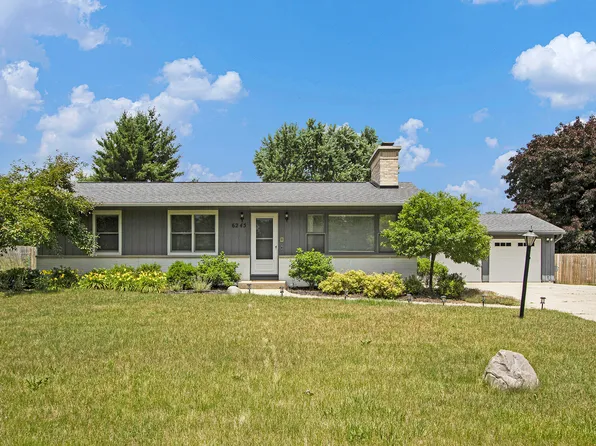 6245 Woodlea Dr, Kalamazoo, MI 49048