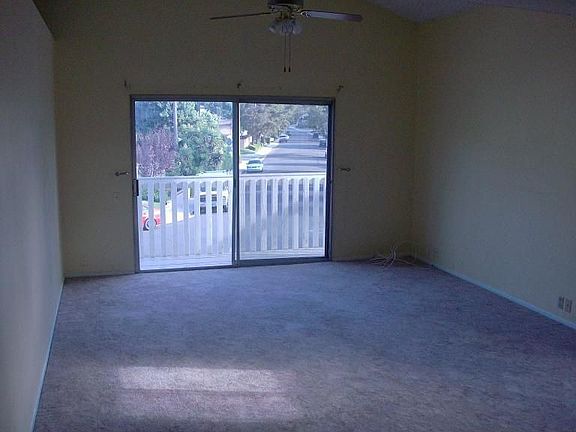 5th image of 1934 Woodside Dr
