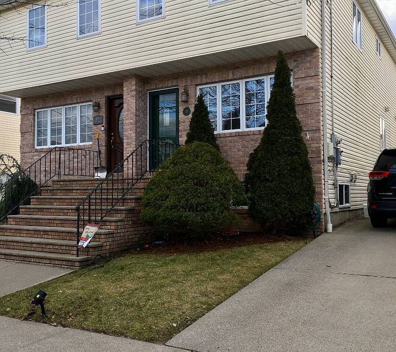 1st image of 136 Roswell Ave