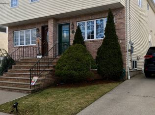 136 Roswell Ave, Staten Island, NY 10314