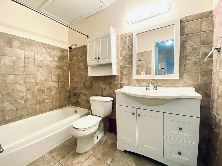 2342 S Austin St — Photo 13