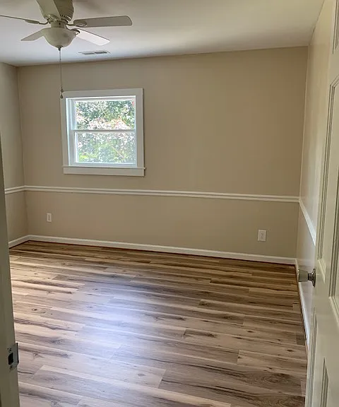 307 Maplewood Dr — Photo 17