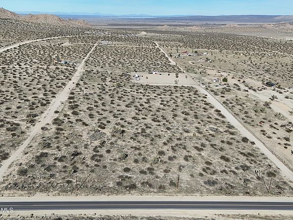 2nd image of E Ave N #8