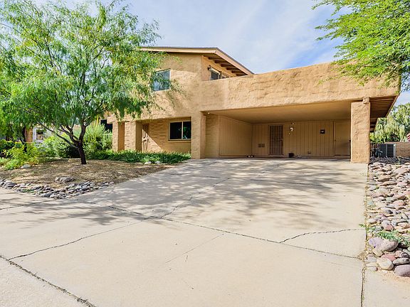 2nd image of 1321 N Arbor Cir