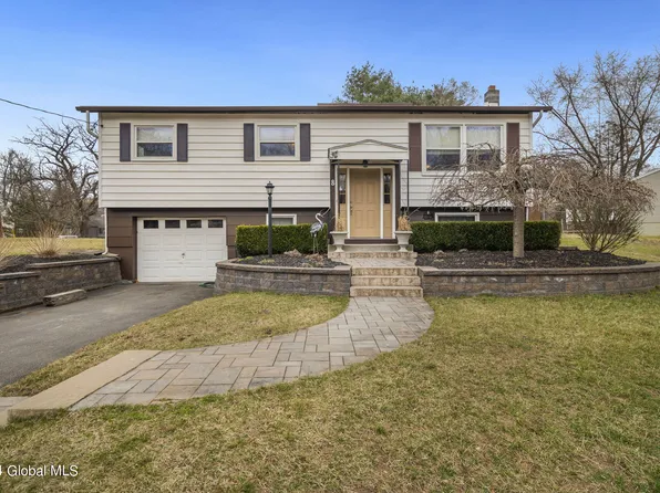 8 Kaine Drive, Albany, NY 12203
