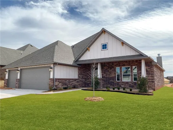 8724 Westlake Dr, Edmond, OK 73007