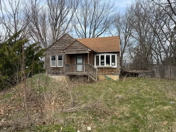 23564 W Park Ter, Antioch, IL 60002