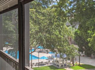 2810 N 46th Ave APT F561, Hollywood, FL 33021