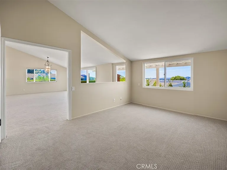 22821 Mariano Dr — Photo 26