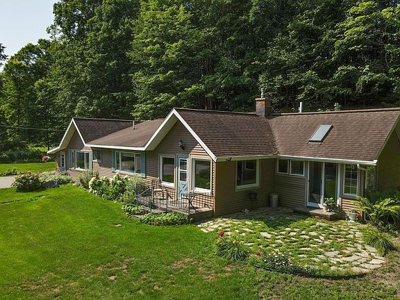 2nd image of 2669 Jorae Dr