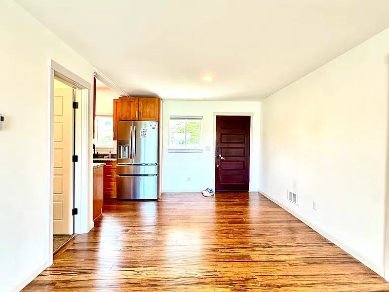 419 Cedar Ave S — Photo 12