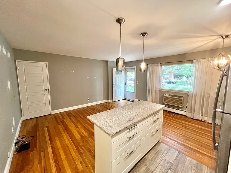 205 Washington Dr #205 — Photo 5