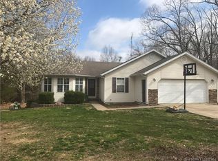 441 Twisted Oaks Dr, Camdenton, MO 65020
