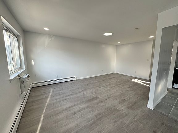 2nd image of 6117 170th St Floor 2
