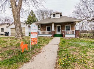 1234 9th St, Clay Center, KS 67432