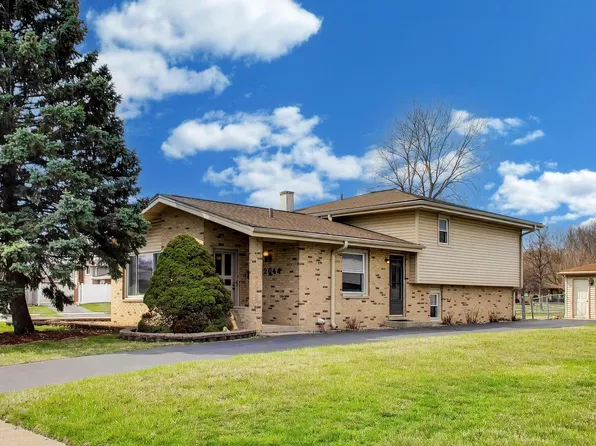12044 S Holmberg Ct, Alsip, IL 60803