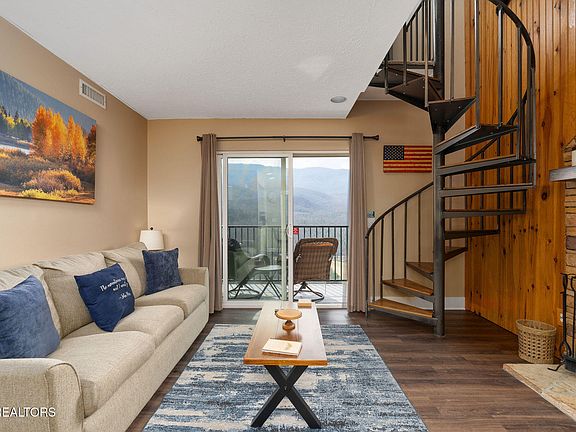 3rd image of 3710 Weber Rd #307-C