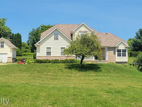 2nd image of 7055 Augustine Ct