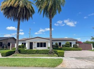 7901 NW 171st St, Hialeah, FL 33015