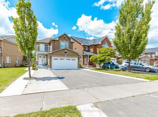 7268 Village Walk, Mississauga, ON L5W 1V7