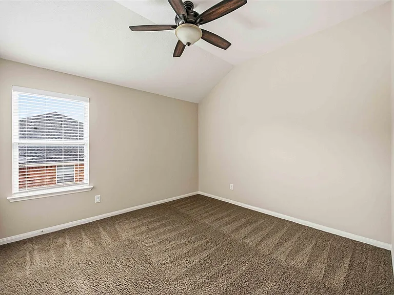 950 Firthwood Dr — Photo 13