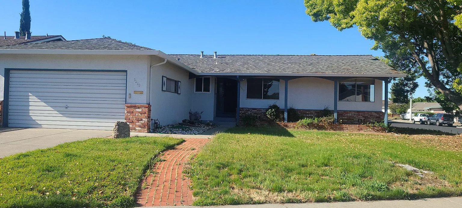5219 Kisa Ct photo 1