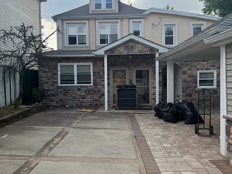 120 Wellbrook Ave — Photo 1