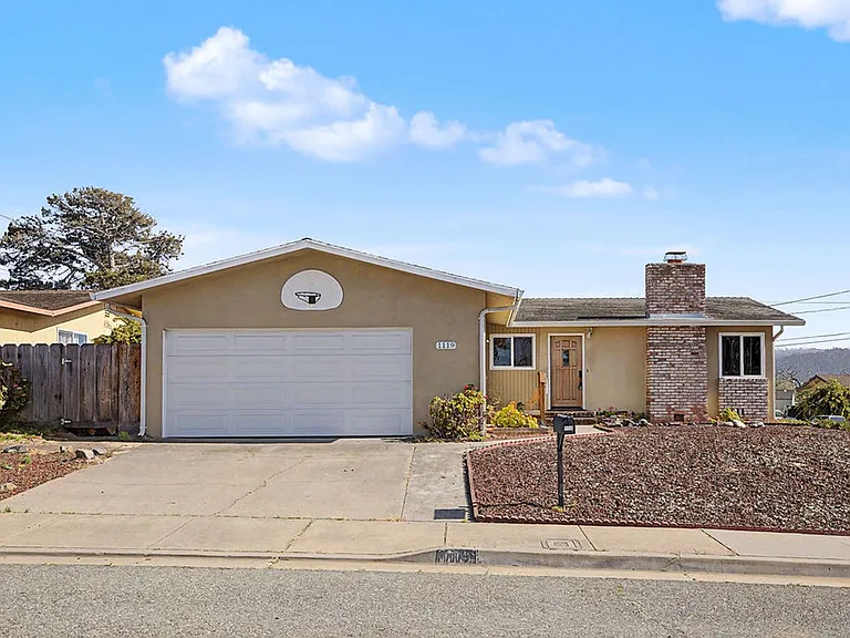 1119 Sunnyhill Ct — Photo 2