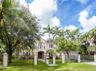 3990 Hardie Ave, Miami, FL 33133