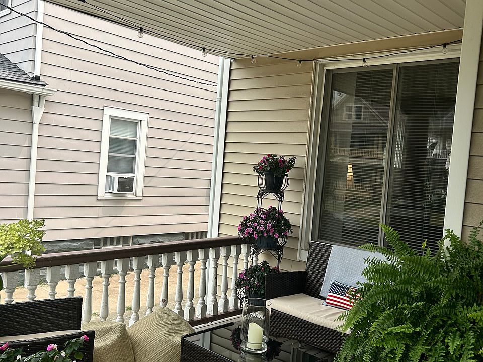 1st image of 1293 Warren Rd