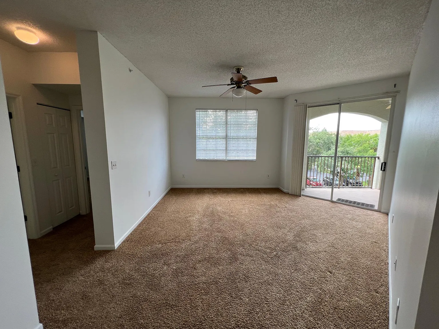 4000 Grande Vista Blvd — Photo 3