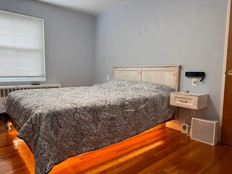 2209 Center Ave #A — Photo 6