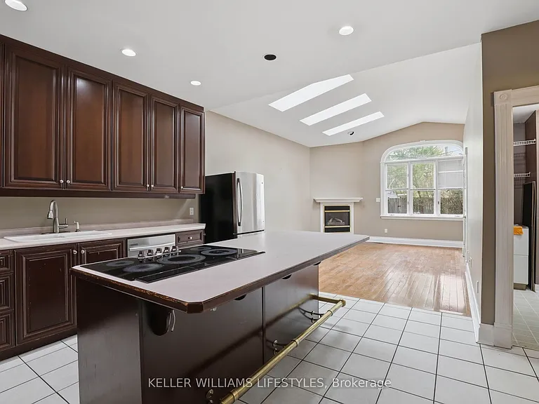 303 Pall Mall St — Photo 7