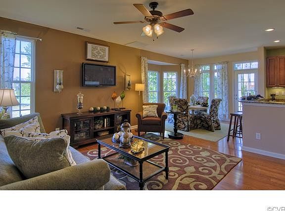 2nd image of 7495 Washington Arch Dr