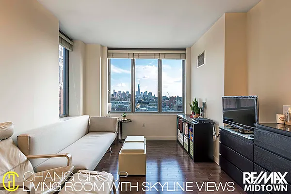 Sold by RE/MAX Midtown | media 3