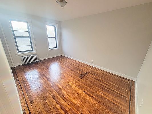 3rd image of 680 E 224th St APT 1G