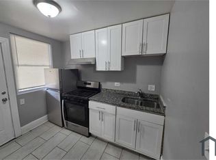 441 E 71st St #2W, Chicago, IL 60619