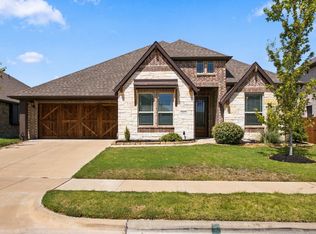 265 Resting Place Rd, Waxahachie, TX 75165