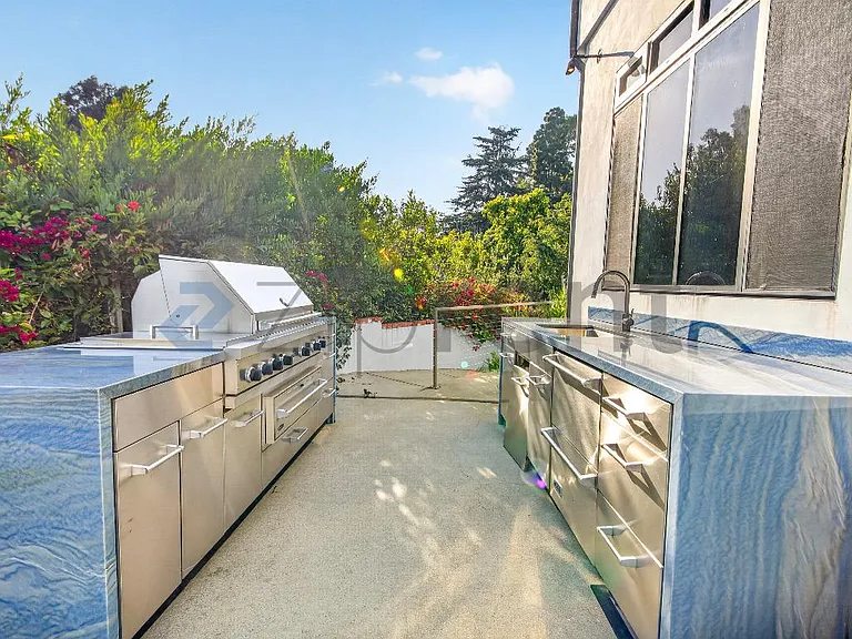 1799 Correa Way — Photo 9