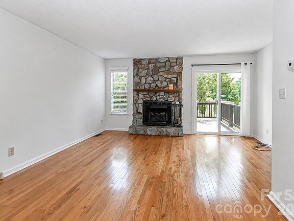 5th image of 8157 Circle Tree Ln